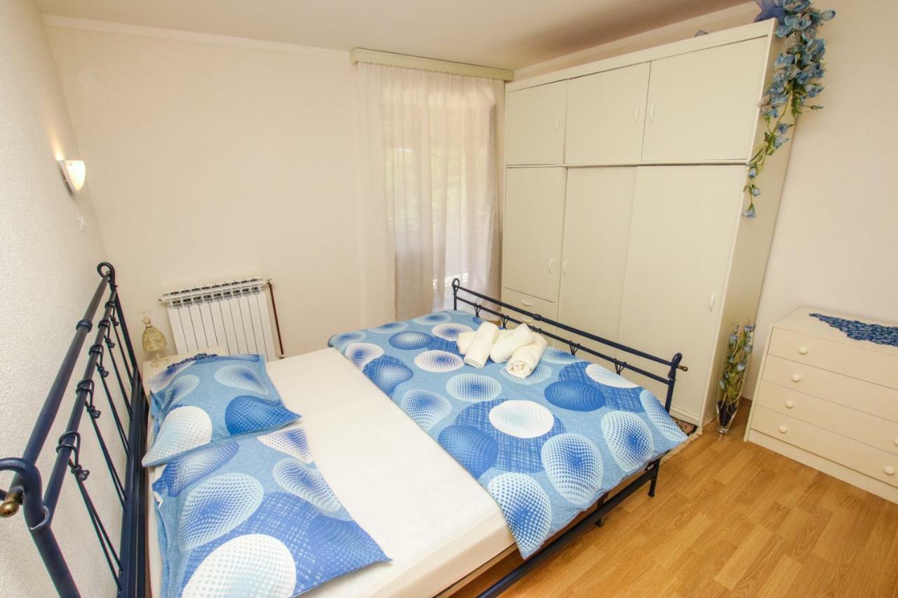 Apartment Dori Porec Exterior photo