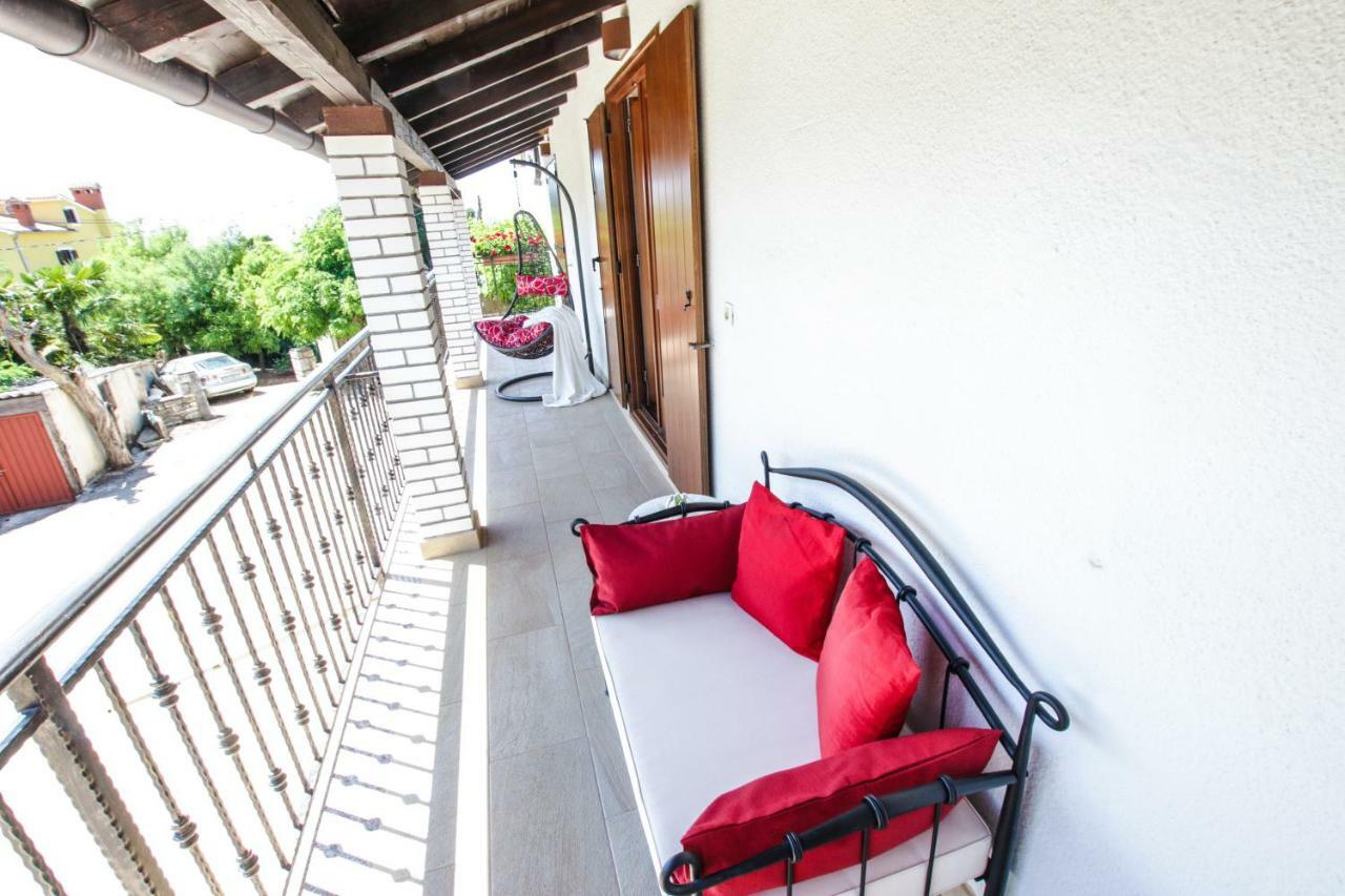Apartment Dori Porec Exterior photo